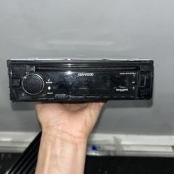 Kenwood Radio 