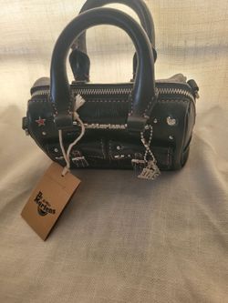 Dr.martens purse
