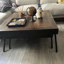 Nesting Cocktail Table 