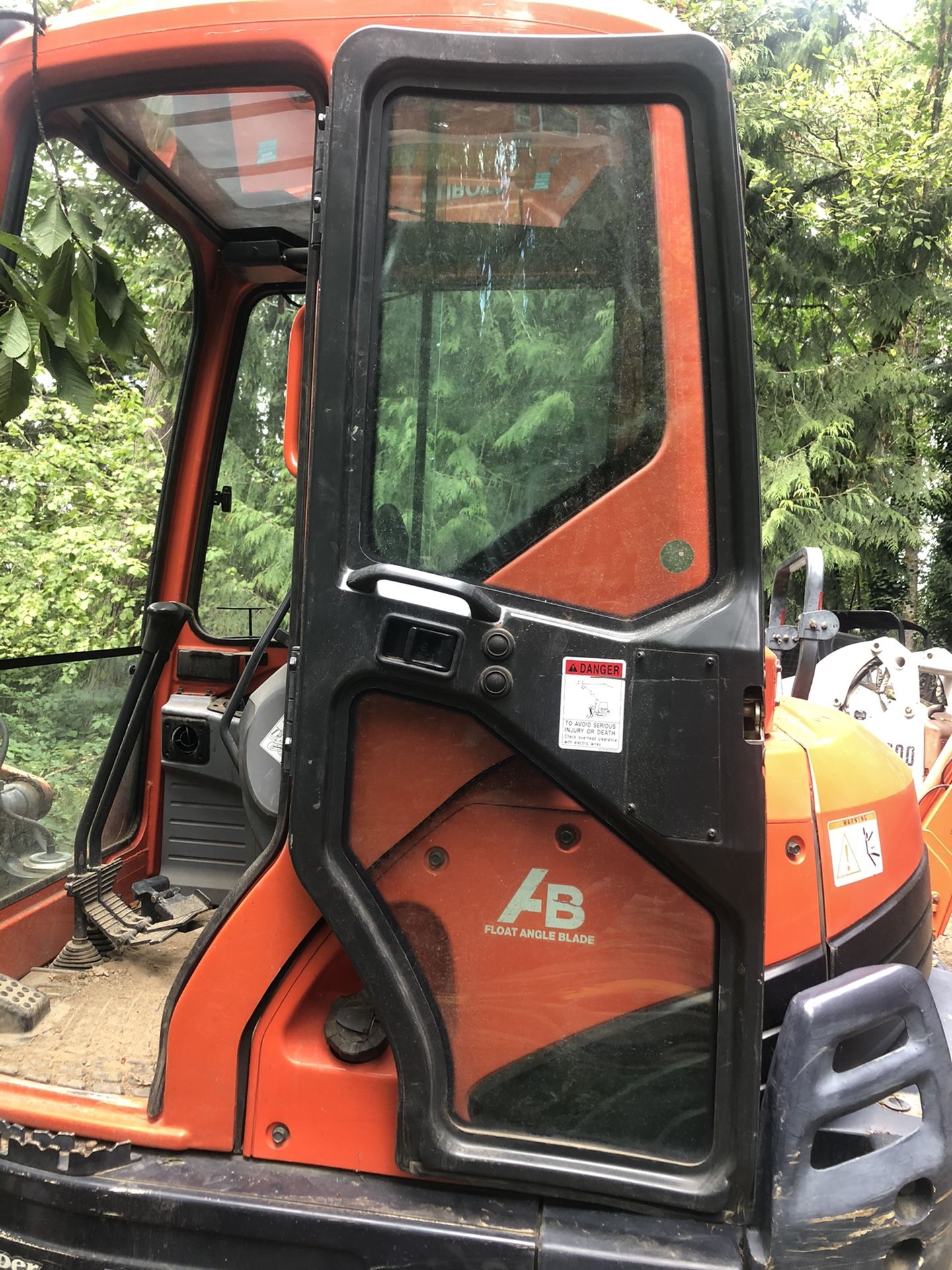 Kubota Kx121-3 Excavator Door 