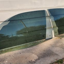 Front Door Glass, for VW, Volkswagen Golf or GTI; Mk. IV, (Mark 4), (Mk. 4)