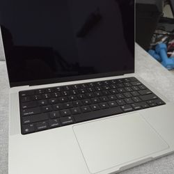 14  Macbook Pro M1 Max