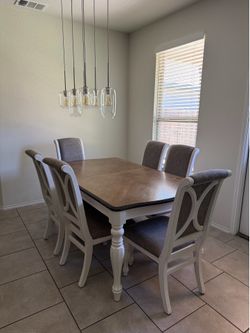 Extendable Dining Table Set with 6 Chairs – Solid Wood