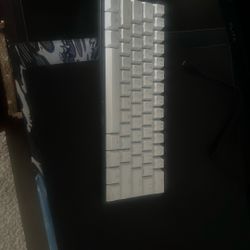 Razer huntsman Mini Tournament Edition (red Switches)