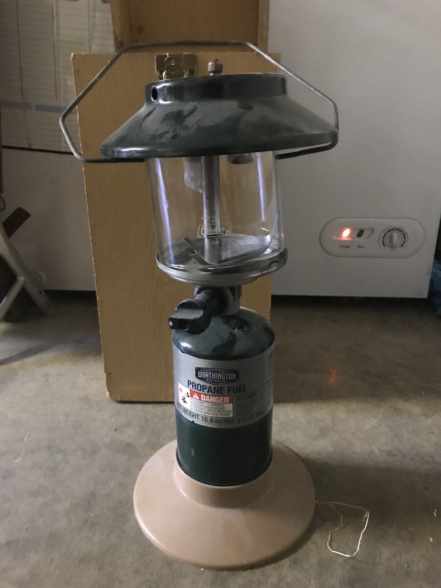 Lantern, Coleman, propane/glass