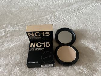 M.A.C. Stdiofix Foundation Face Powder