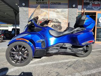 2013 CAN AM SPYDER