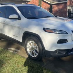 2016 Jeep Cherokee