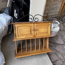 American Furniture Hanging cabinet 