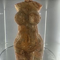 Hand Carved Laced agate Crystal Lady Bust