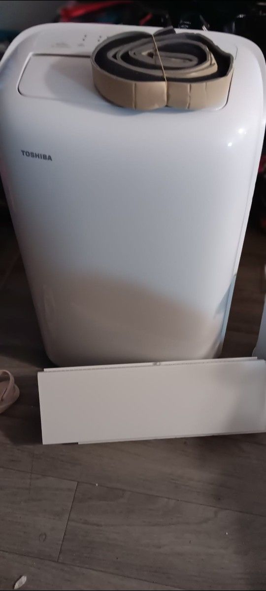 Toshiba Portable AC Unit
