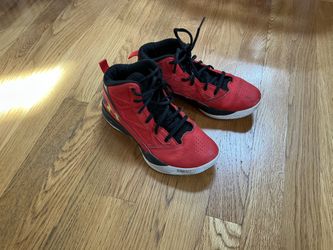 Under Armor Basketball Sneakers