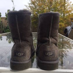 Children’s UGG Boots Gray Size 3 !