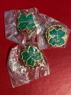 Bundle of Las Vegas Riviera Hotel & Casino Keychain 4 Clovers New