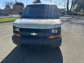 2004 Chevrolet Express 3500 Cargo 