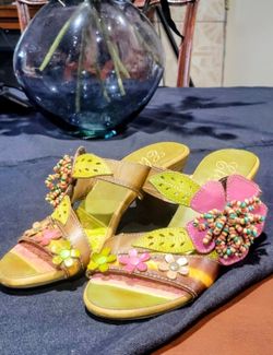 Elite by Corkys Naples Multicolor Slidein heel size 7
