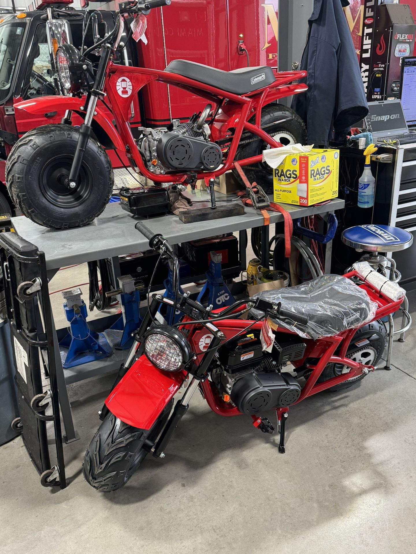 Mini bike B200R Street Title