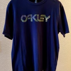 OAKLEY MENS SHORT SLEEVE T-SHIRT-SIZE L-CAMO LOGO-BLACK