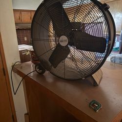 Chicago 24" Comercial Fan