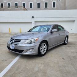 2013 Hyundai Genesis