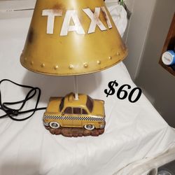 VINTAGE YELLOW TAXI CAB TABLE LAMP