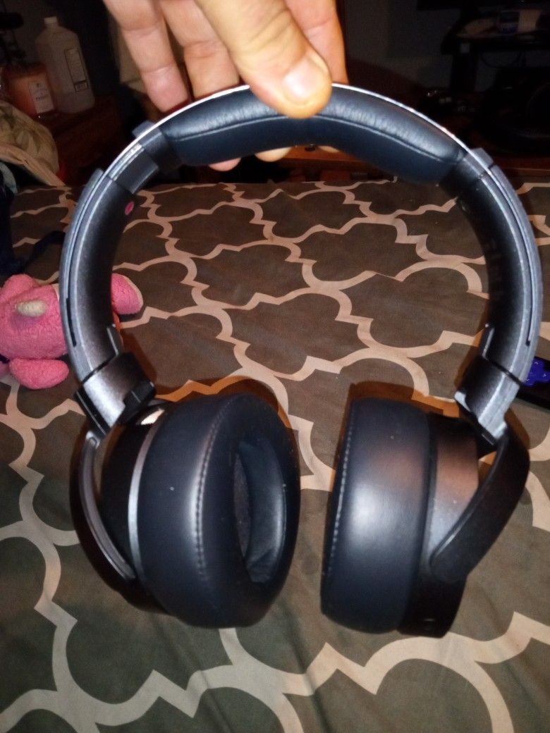 Sonya Best Noise Cancelling Studio Headphones