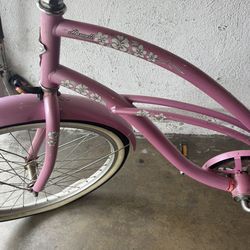 Electra Beach Cruiser Bike