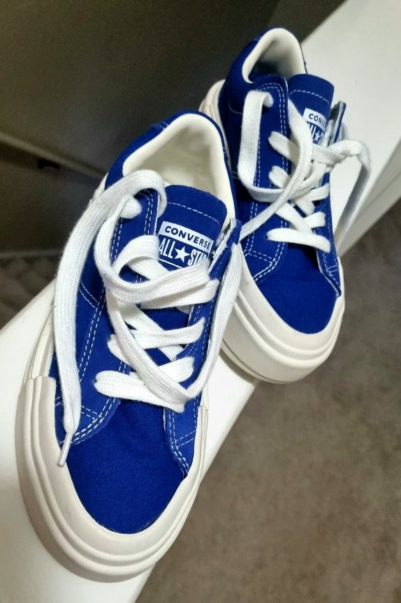 Converse Star Player 76 Blue Unisex Sneakers Men’s 5.5 / Women’s 7