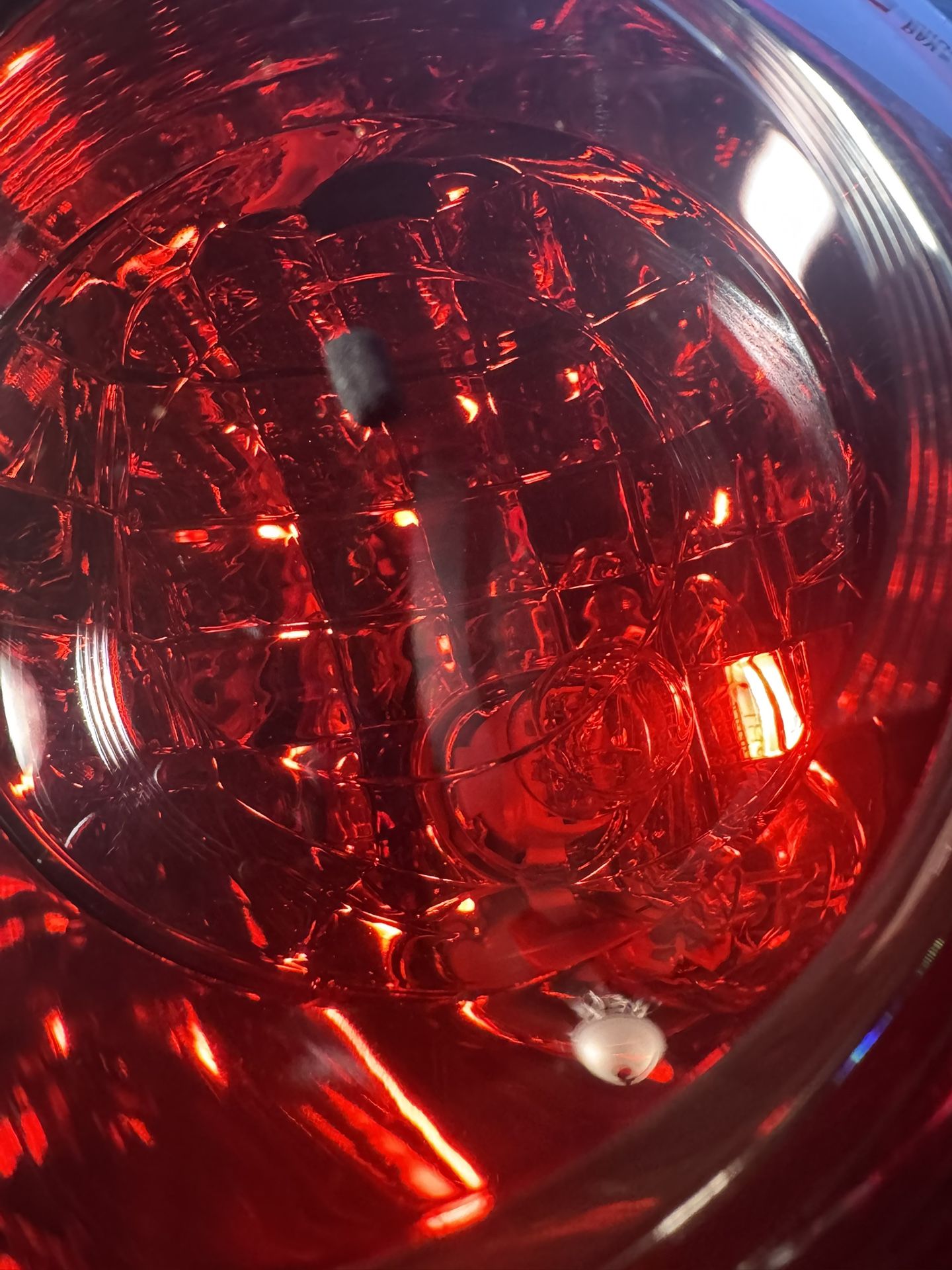 2003 Toyota Corolla Right Taillight With Bulbs 