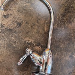 GE Smart Water Filter And Faucet 