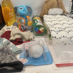 INFANT 15 PC CLOTHES&TOY LOT