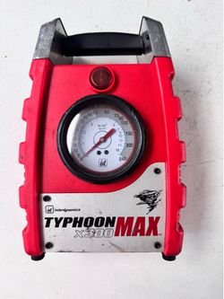 Tire pump