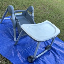 Graco Table and adjustable chair for kids