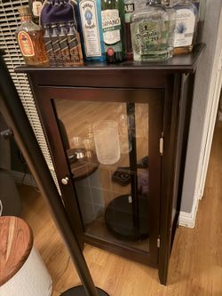 Bar cabinet