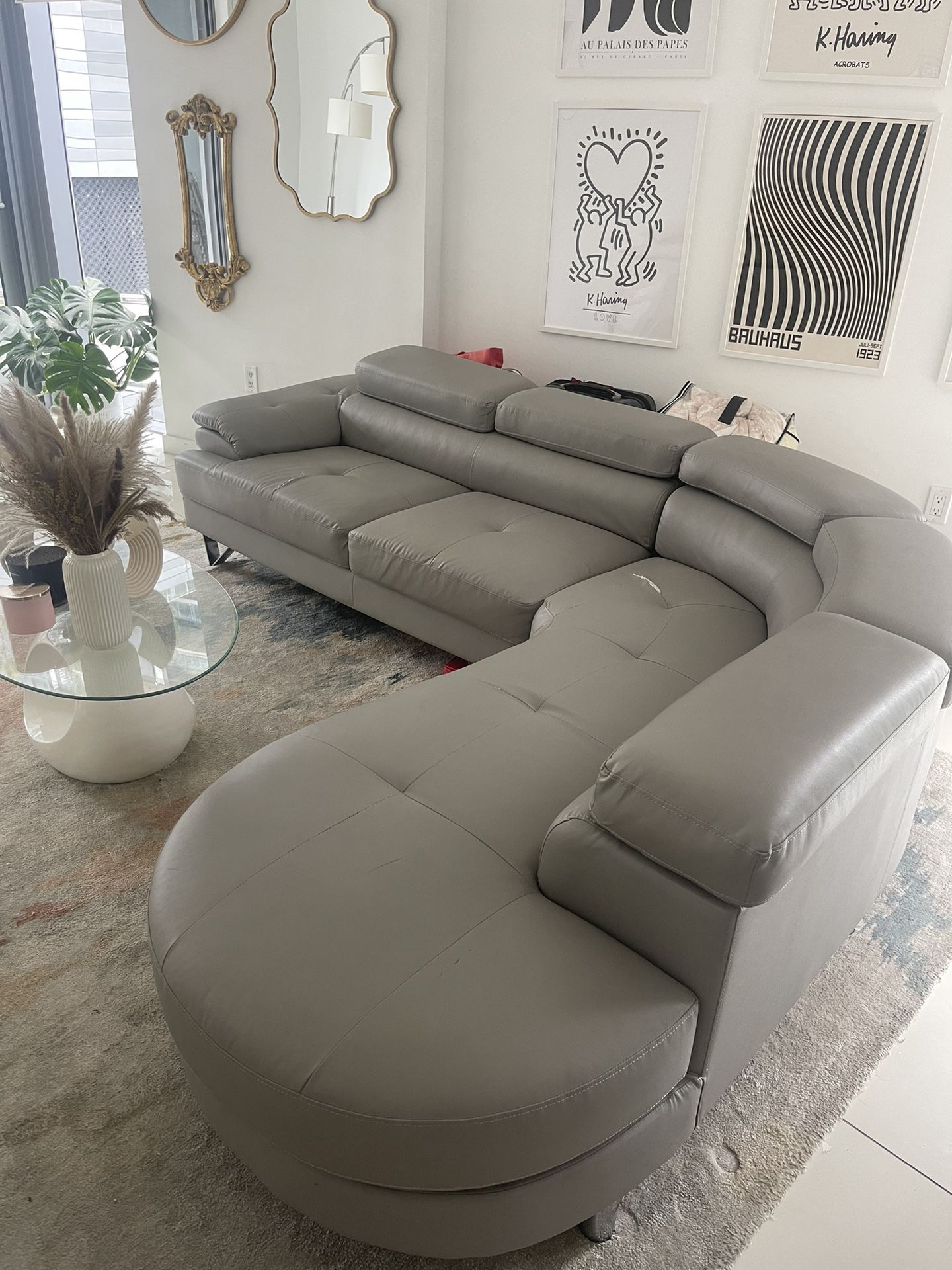 Leather Sofa for Sale in Miami, FL - OfferUp