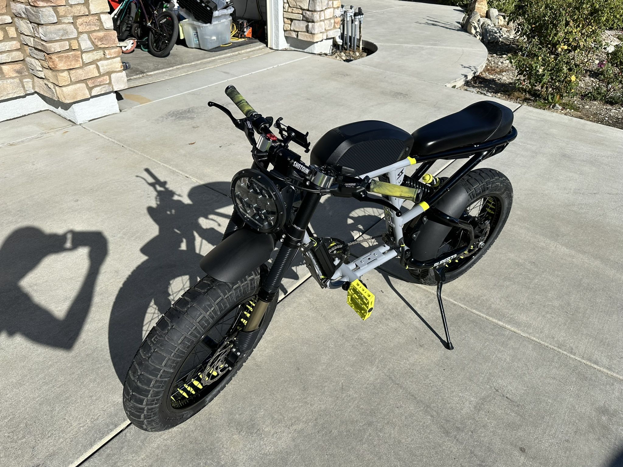 Super73 RX Cafe Racer e-bike Electric Bicycle