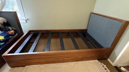 Twin Bed - Solid Walnut
