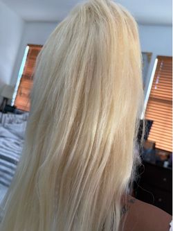30” Lace Frontal Blonde Wig