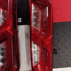 OEM Chevrolet C7 Corvette Tail Lights - Pair (Near Mint)