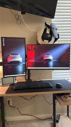 Lenovo Computer, 2 monitors + stand bracket, keyboard and mouse