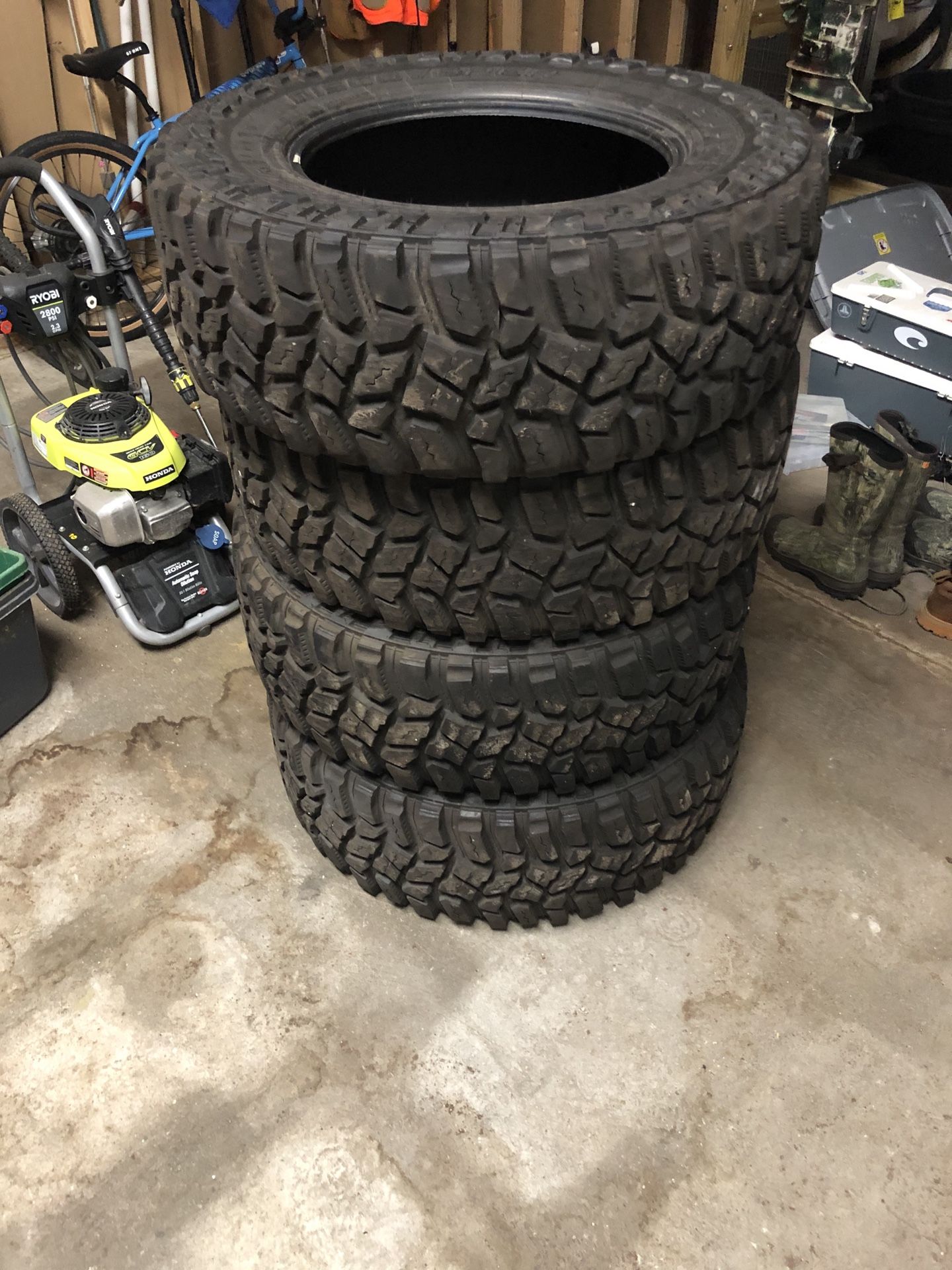 Cooper 37” Mudd-Tires