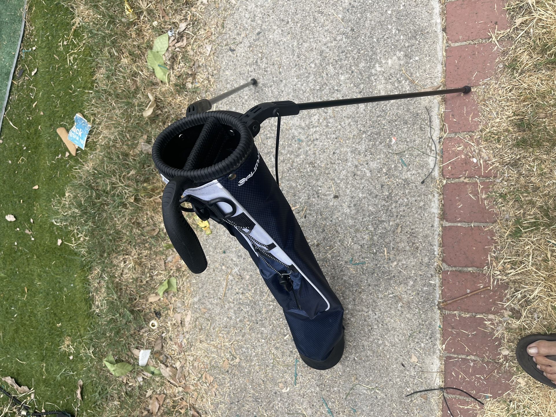 Salimar Light Weight Sunday Standing Bag