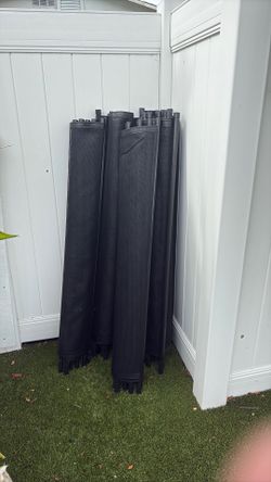 Pool child safety fence