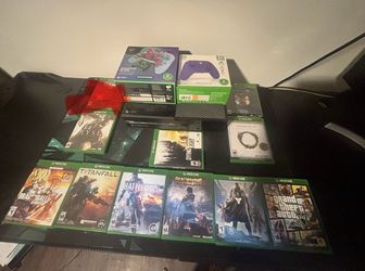 Massive Xbox One 500gb Bundle W/2 New Wired controllers,10 Games, and 4tb External Storage Hard Drive.