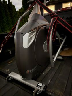Spirit fitness model XE195 elliptical