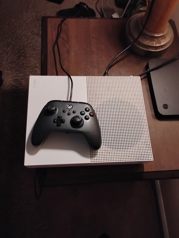 It's a Good working Xbox One s