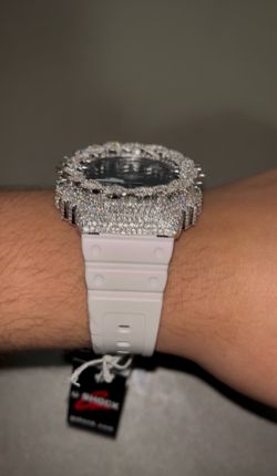VVS1 D Color Buss down Gshock 2100