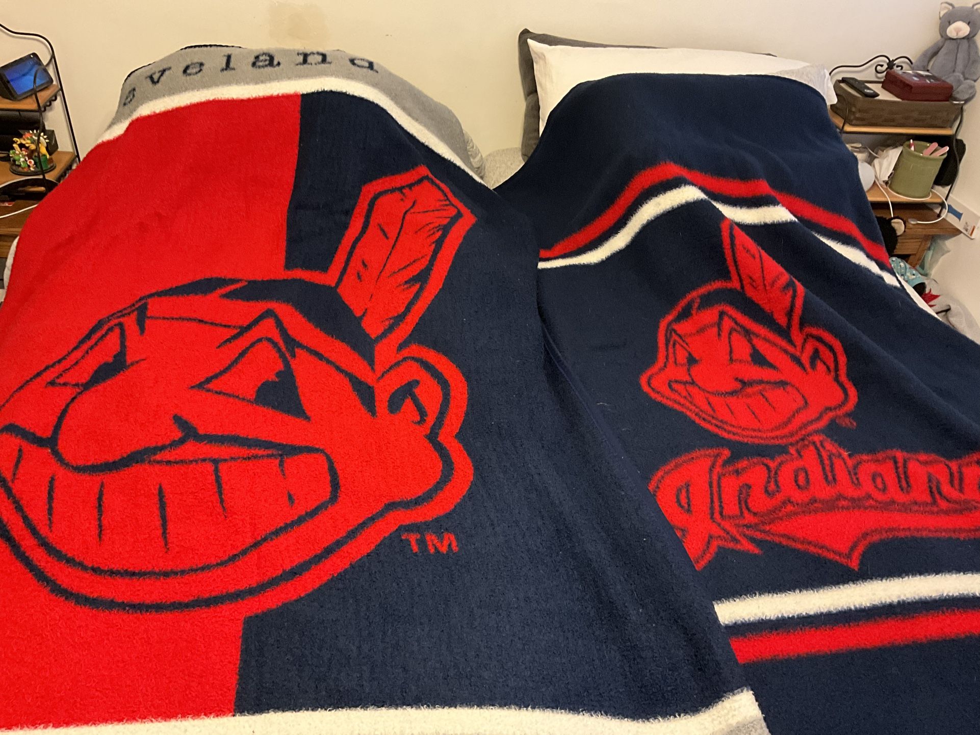 2 Cleveland Indians Fleece Blankets U.S.A
