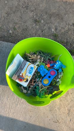 Toys with miniature soldiers dinosaurs also fidgets Toys with miniature soldiers dinosaurs also fidgets
