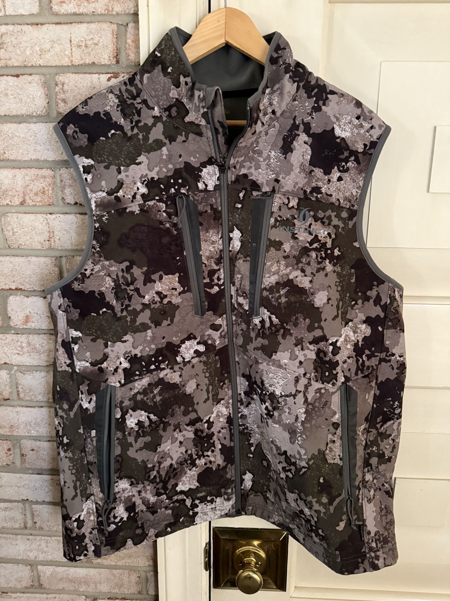 Cabela’s Instinct Hunting Vest XL